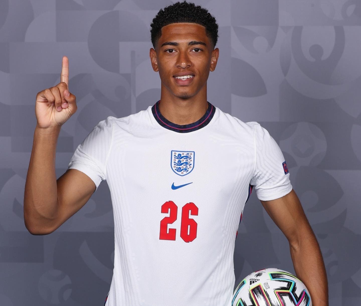 中超末轮保级形势：海牛拿分即保级，梅州需赢球且看海牛结果