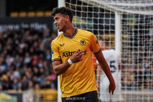 记者：巴萨有人反对买断拉什福德，因他逼抢力度不够&年薪高