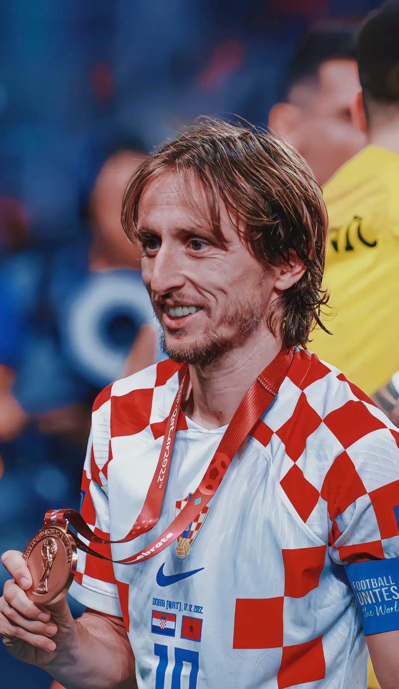 一日英超动向：曼联利物浦难兄难弟，阿森纳领跑态势不可阻挡