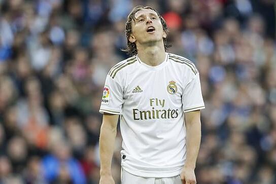 意甲三分制时代，斯帕莱蒂是第二位率队参加过三大德比的主帅