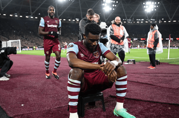 德尚在克莱枫丹问候球员：为卡马庆生、与坎特重逢